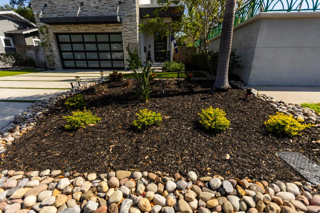 Brown Dyed Mulch - 1 Trailer 1600 Bales, Delivery & Installation